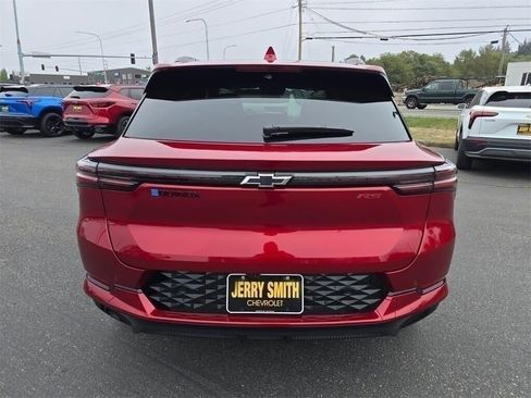 New 2025 Chevrolet Equinox EV RS image 5