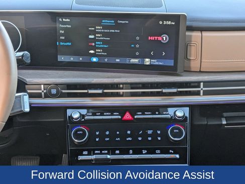 Used 2025 Hyundai Santa Fe Limited image 22