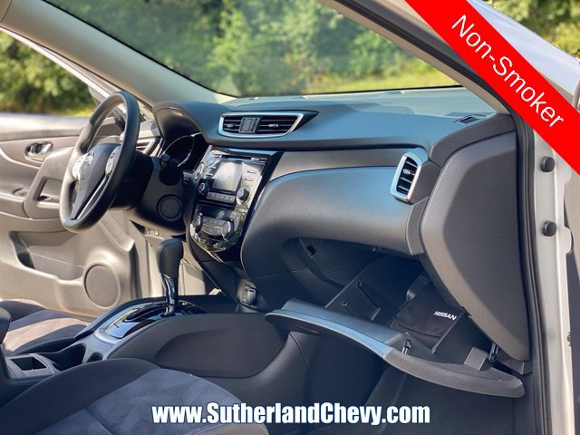 Used 2015 Nissan Rogue SV AWD/4WD image 19