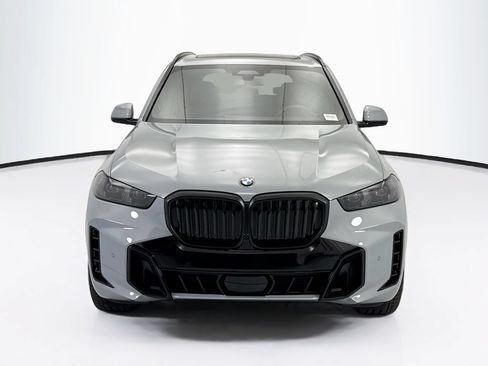 New 2026 BMW X5 xDrive40i w/ M Sport Package AWD/4WD image 2