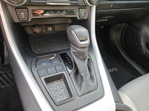 Used 2024 Toyota RAV4 XLE Premium image 17