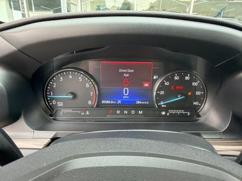Used 2020 Ford Explorer Limited RWD image 17