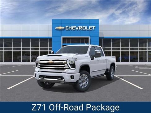New 2026 Chevrolet Silverado 2500 High Country w/ High Country Premium Package AWD/4WD image 9