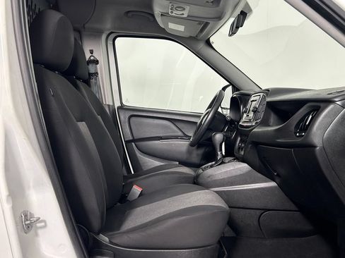 Used 2022 RAM ProMaster City Tradesman FWD image 10