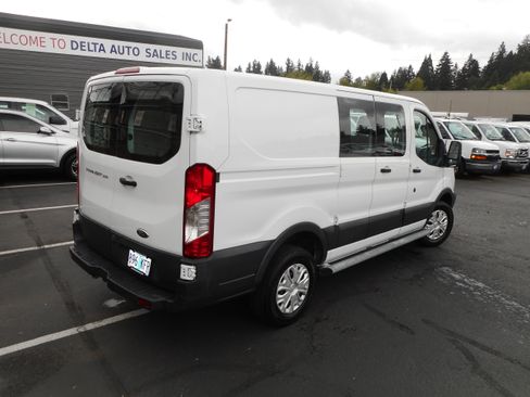 Used 2016 Ford Transit 250 130 Low Roof w/ Exterior Upgrade Package RWD image 8