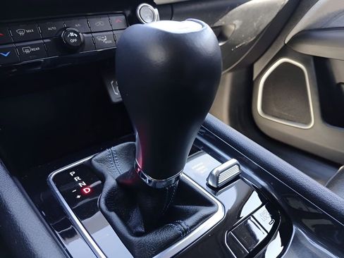 Used 2022 Jeep Compass Latitude w/ Convenience Group image 11