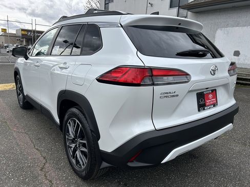 New 2026 Toyota Corolla Cross XLE image 7