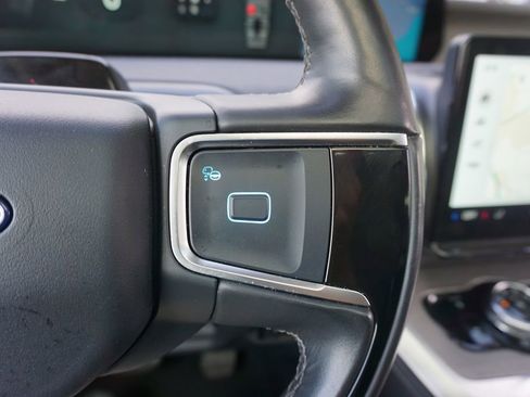 Used 2025 Ford Expedition Max Platinum AWD/4WD image 9