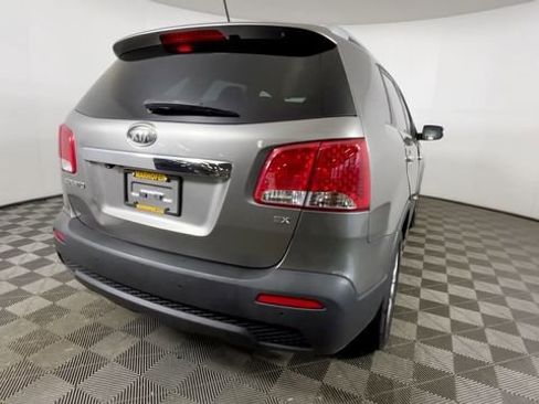 Used 2011 Kia Sorento EX w/ Premium Pkg AWD/4WD image 5