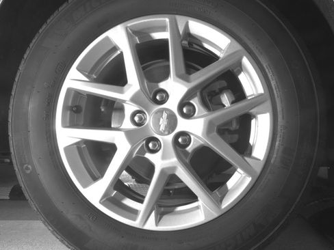 Used 2023 Chevrolet Equinox LT w/ Driver Convenience Package FWD image 13