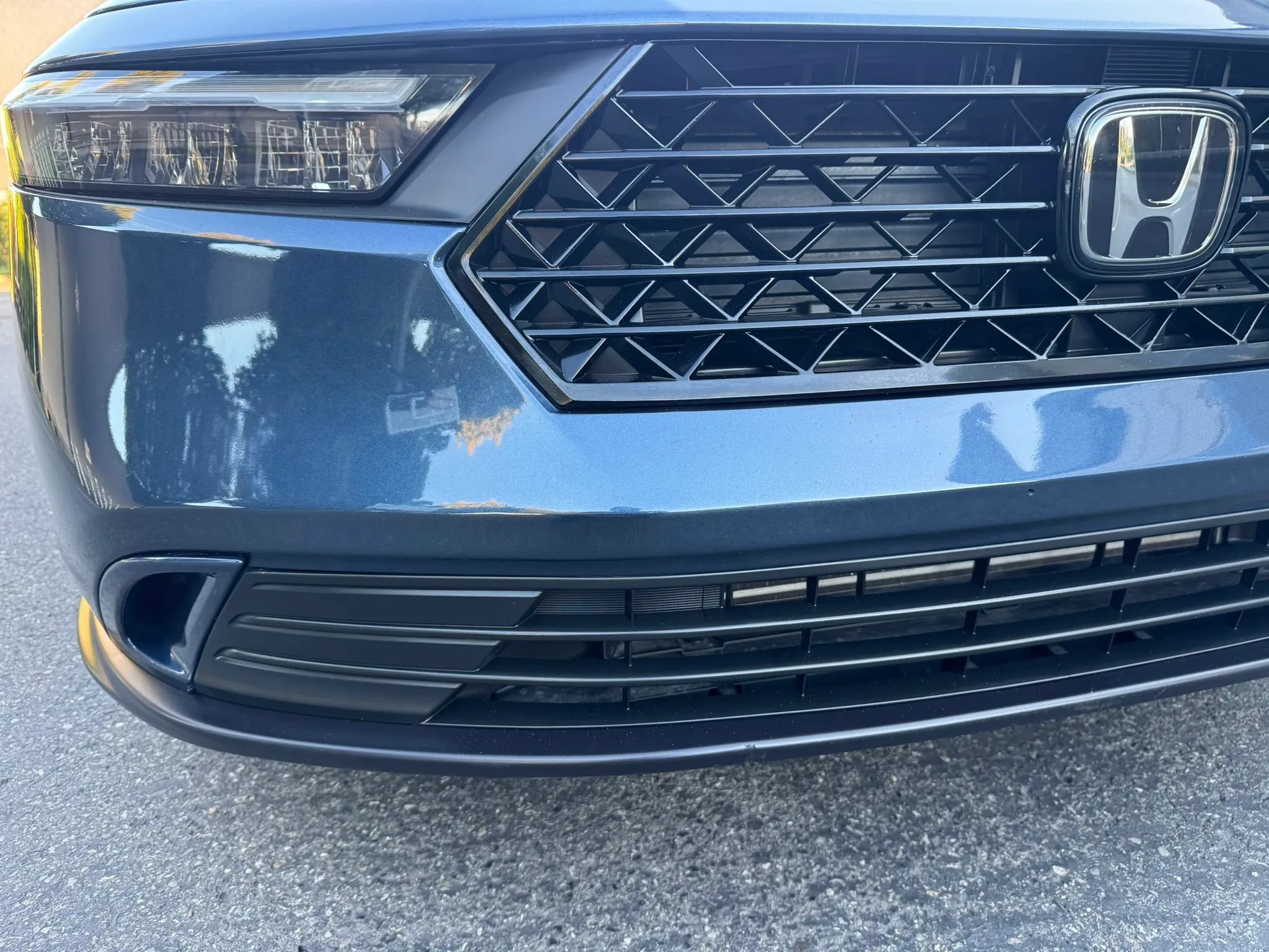 Used 2023 Honda Accord EX image 16