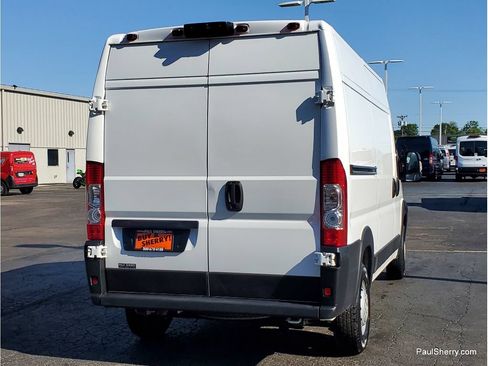 Used 2023 RAM ProMaster 2500 w/ Convenience Group FWD image 14
