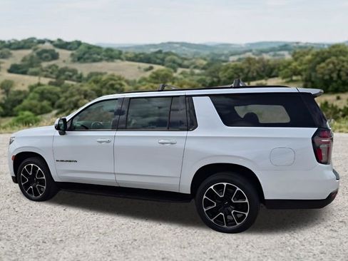Used 2023 Chevrolet Suburban RST w/ Luxury Package AWD/4WD image 7