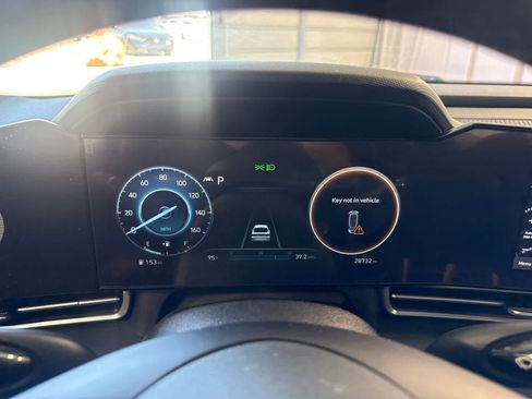 Used 2023 Hyundai Elantra SEL w/ Convenience Package FWD image 20