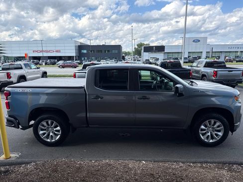Used 2022 Chevrolet Silverado 1500 Custom w/ Safety Confidence Package AWD/4WD image 5