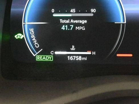Used 2025 Toyota Camry XLE w/ Premium Package FWD image 37