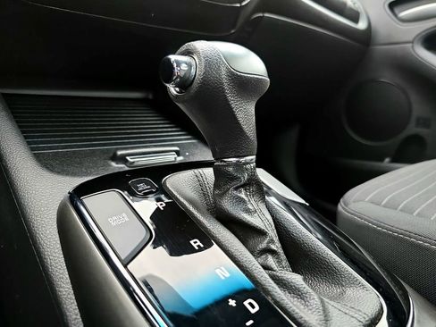 Used 2017 Kia Forte LX w/ LX Popular Package image 12