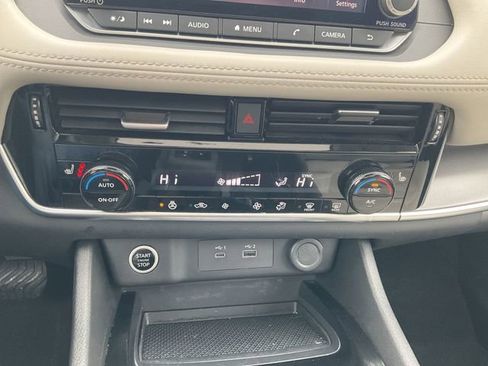 Certified 2023 Nissan Rogue SV w/ SV Premium Package image 18