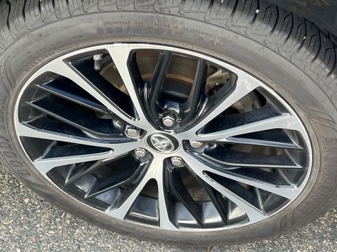 Used 2018 Toyota Camry SE FWD image 22