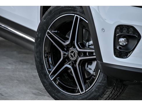 New 2026 Mercedes-Benz GLB 250 4MATIC image 3