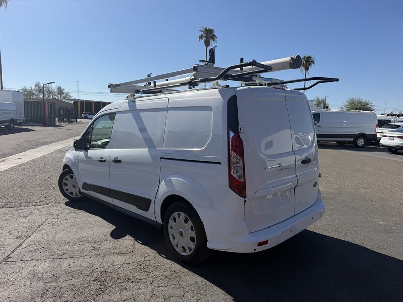Used 2023 Ford Transit Connect XLT FWD image 4