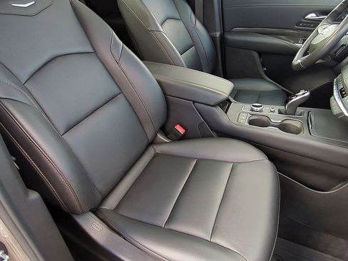 Used 2023 Cadillac XT4 Sport w/ Cold Weather Package image 17