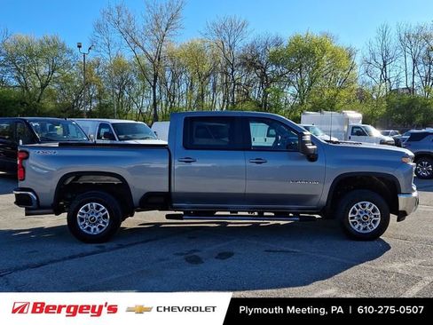 Certified 2025 Chevrolet Silverado 2500 LT w/ Convenience Package AWD/4WD image 9