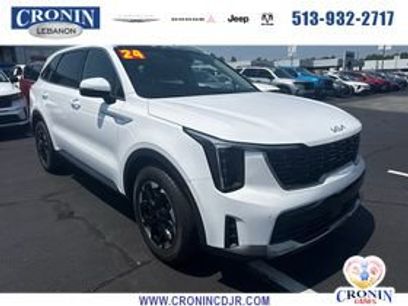 Used 2024 Kia Sorento S w/ Panoramic Sunroof Package