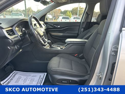 Used 2019 GMC Acadia SLE w/ Driver Alert Package I image 4