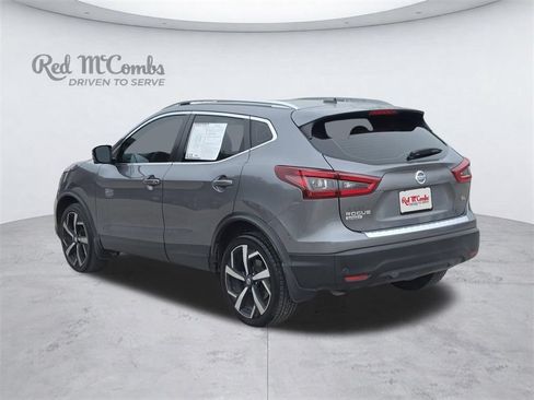 Used 2022 Nissan Rogue Sport SL w/ Premium Package FWD image 4