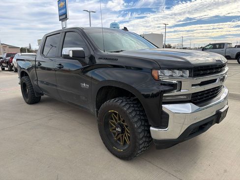 Used 2022 Chevrolet Silverado 1500 LT w/ Safety Package image 7