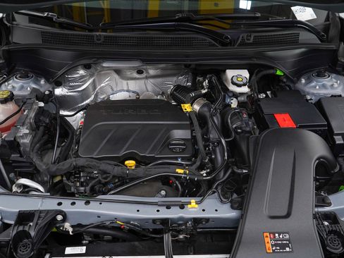 Used 2024 Buick Envista Avenir image 30