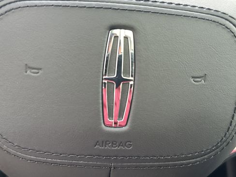 New 2026 Lincoln Nautilus Reserve image 26