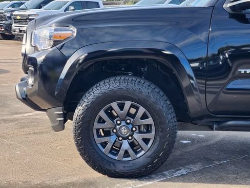 Used 2023 Toyota Tacoma SR5 RWD image 8