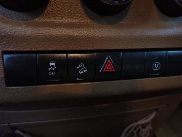 Used 2013 Jeep Wrangler Unlimited Sahara w/ Connectivity Group AWD/4WD image 18