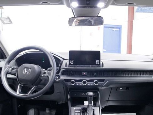 Certified 2023 Honda CR-V EX image 17