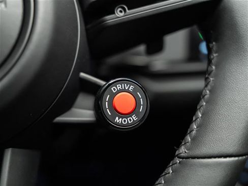 Certified 2026 Porsche 911 Carrera RWD image 27