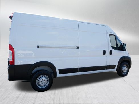 Used 2025 RAM ProMaster 2500 w/ Convenience Group FWD image 6
