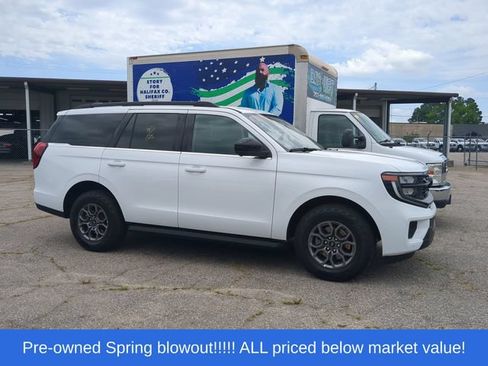 Used 2025 Ford Expedition Active RWD image 5