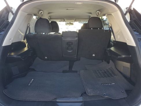 Used 2017 Nissan Rogue S w/ Appearance Package image 24