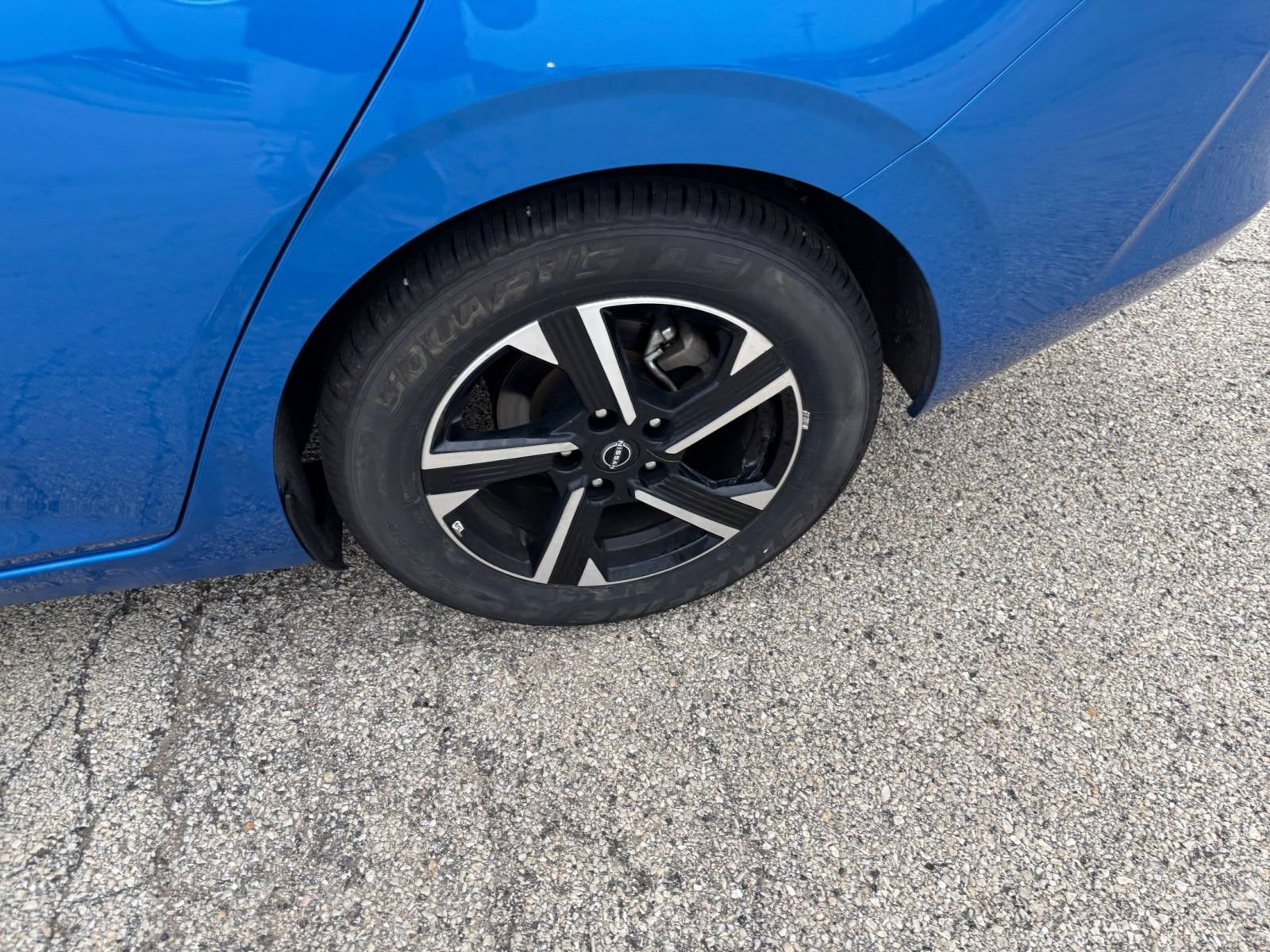 Used 2025 Nissan Sentra SV FWD image 27