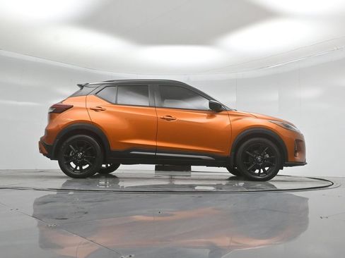 Used 2023 Nissan Kicks SR FWD image 46