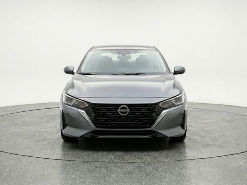 Used 2025 Nissan Sentra SV FWD image 2