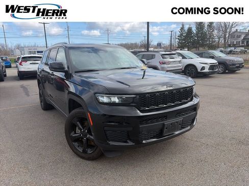 Used 2023 Jeep Grand Cherokee L Laredo image 1