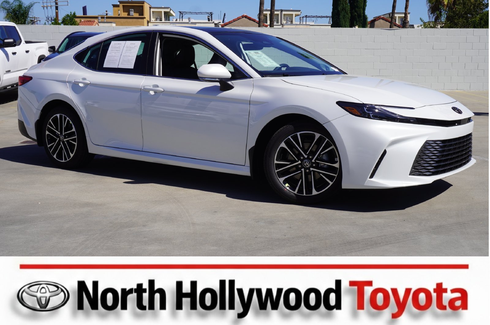 Used 2026 Toyota Camry XLE w/ Premium Package FWD image 1