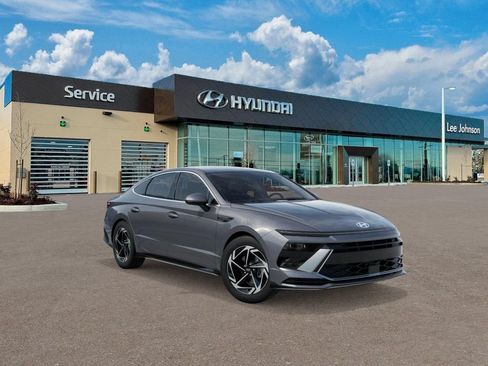 New 2026 Hyundai Sonata SEL AWD/4WD image 2