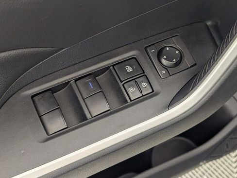 Used 2019 Toyota RAV4 XLE w/ Convenience Package AWD/4WD image 11