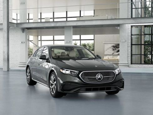 New 2026 Mercedes-Benz E 350 4MATIC Sedan image 9