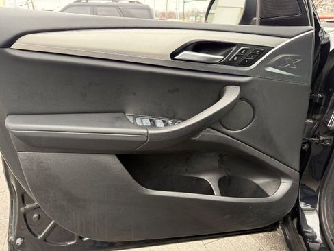 Used 2023 BMW X3 xDrive30i w/ Premium Package image 9