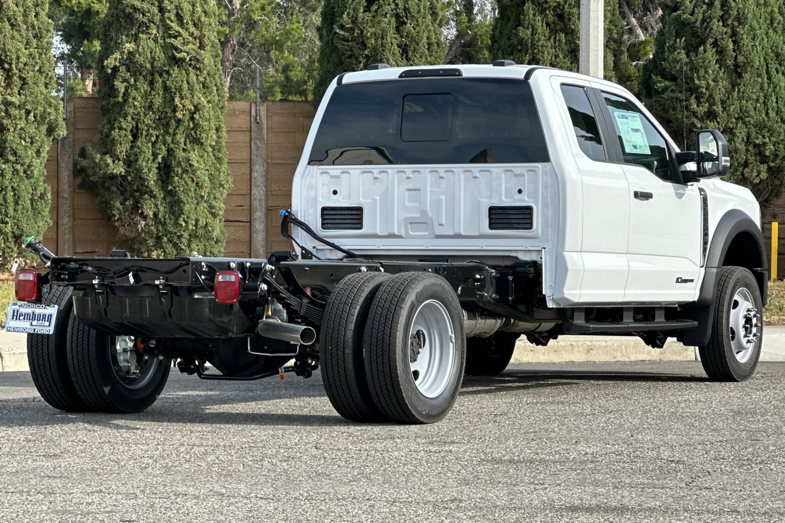 New 2026 Ford F450 XL w/ XL Chrome Package RWD image 4